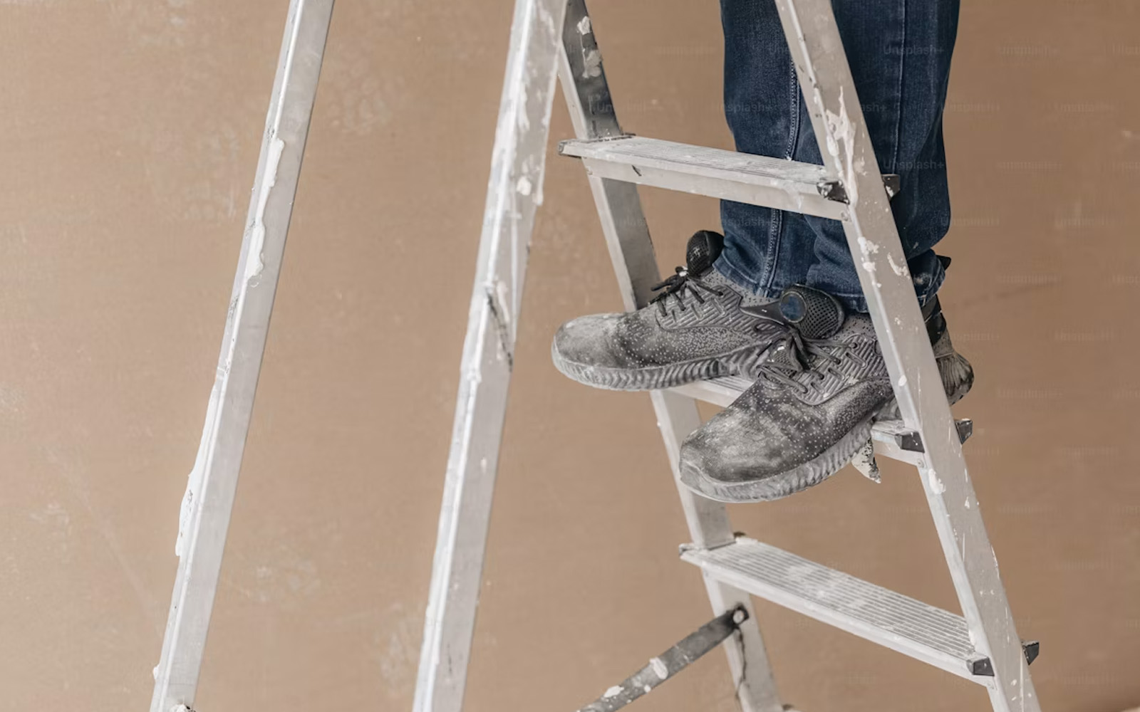 How to choose the right ladder